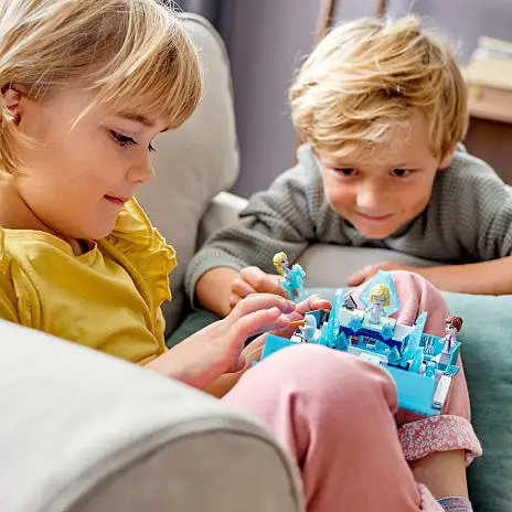 LEGO® | Disney Elsa Og Nokkens Bog-eventyr 43189 4 LEGO® | Disney Elsa Og Nokkens Bog-eventyr 43189 - Billede 2