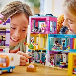 LEGO® Friends Bygning På Hovedgaden 41704 -Konstruktionslegetøj butik 8b7954d7 741d 48ba 853f 130ff6180ff9